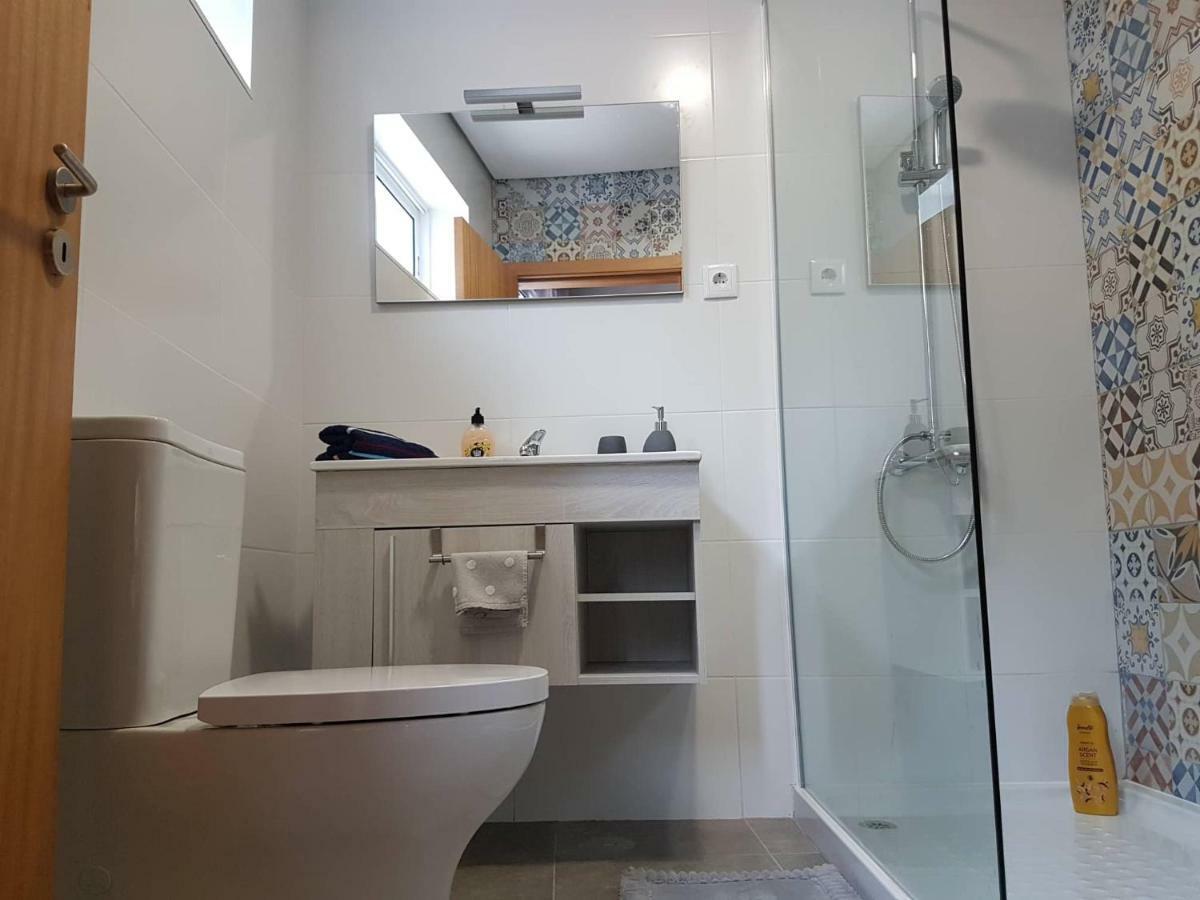 מוסטיירוס Join Our Relaxed House Near The Beach - Mosteiros מראה חיצוני תמונה